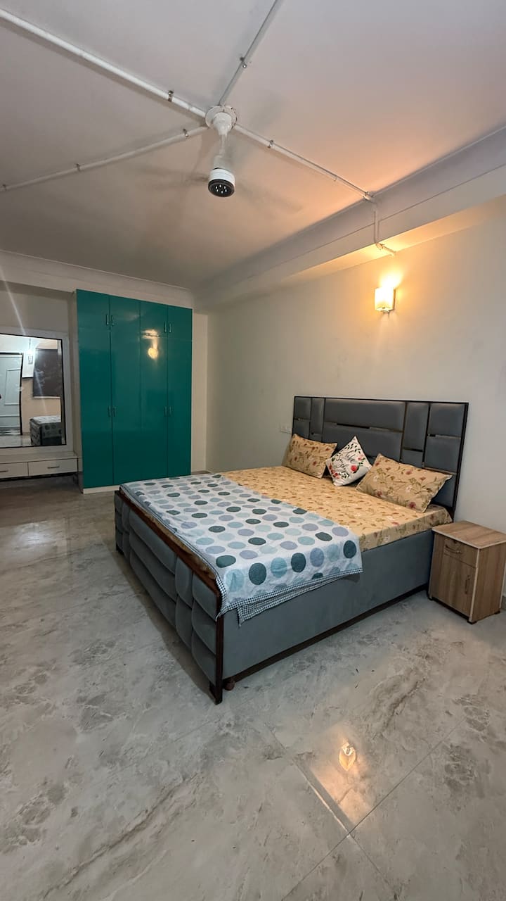 Sajida Rent Home yellow sapphire - Apartments for Rent in Sahibzada Ajit Singh Nagar ...
