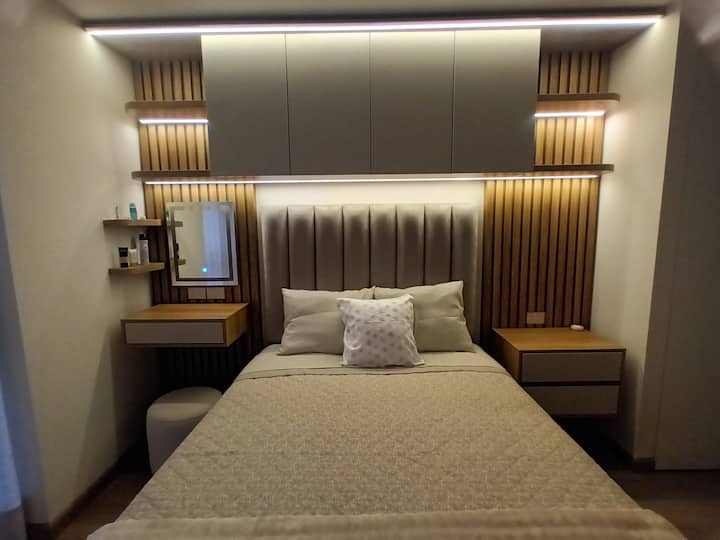 Nábytok do spálne s osvetlením ✨️