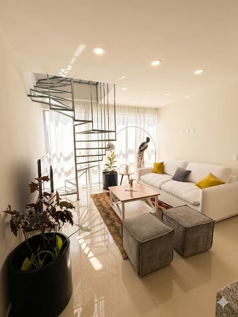Top Airbnb: Penthouse with terrace and 2 bedrooms, 1 block from Condesa in Escandón