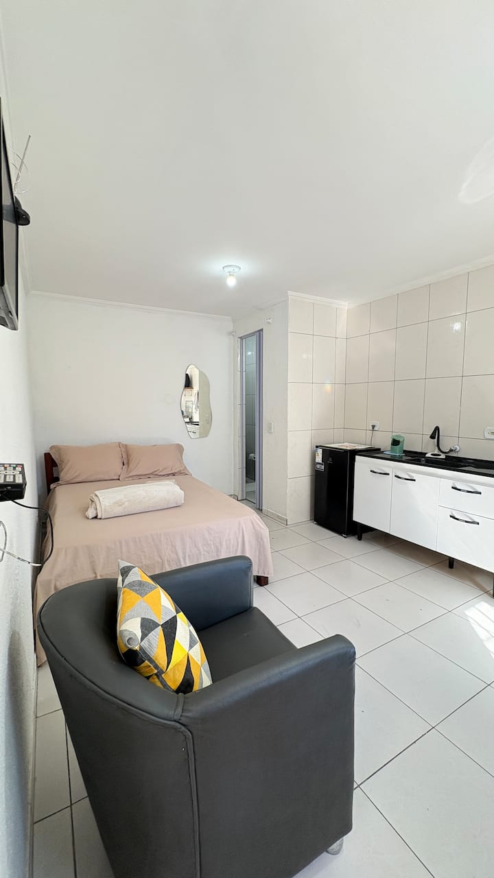 Mini Casa Simples  Entrada Privativa  1km Do Mar - Matinhos
