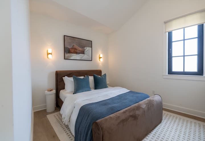 Greenwich Luxe Residence Retreat W/ Parking & Wifi - Stamford, CT
