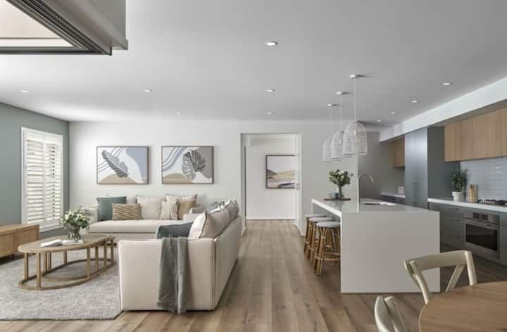 Greenwich Luxe Residence Retreat W/ Parking & Wifi - Stamford, CT