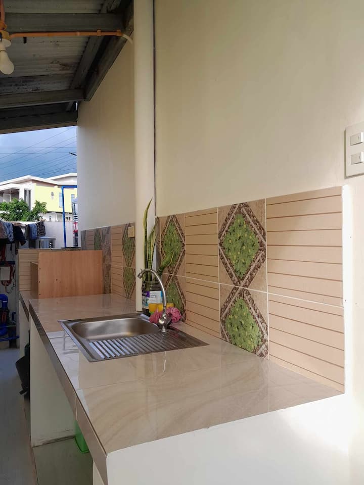 Camaya’s Gem | 3 Br Cozy Home + Pool - Mariveles
