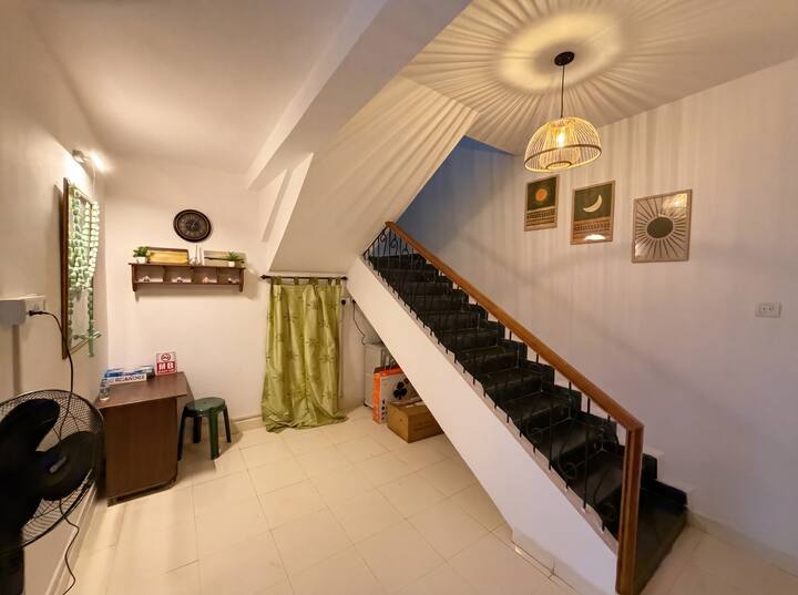 Living room image 2
