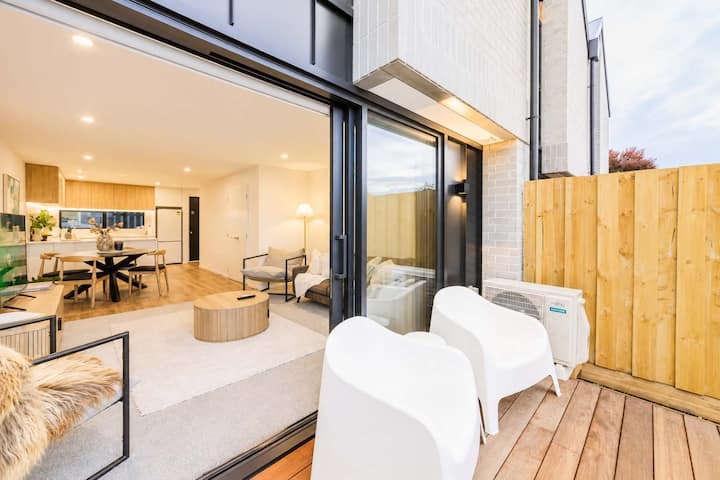 Charming Home | Parking & Washer | Central City - Christchurch