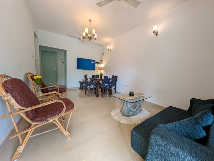 Living room image 10