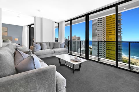 Top Airbnb: Sandy Beach Views at Oracle Level 25 in Broadbeach
