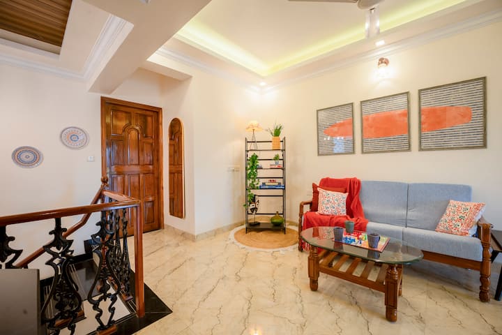 Living room 2 image 4