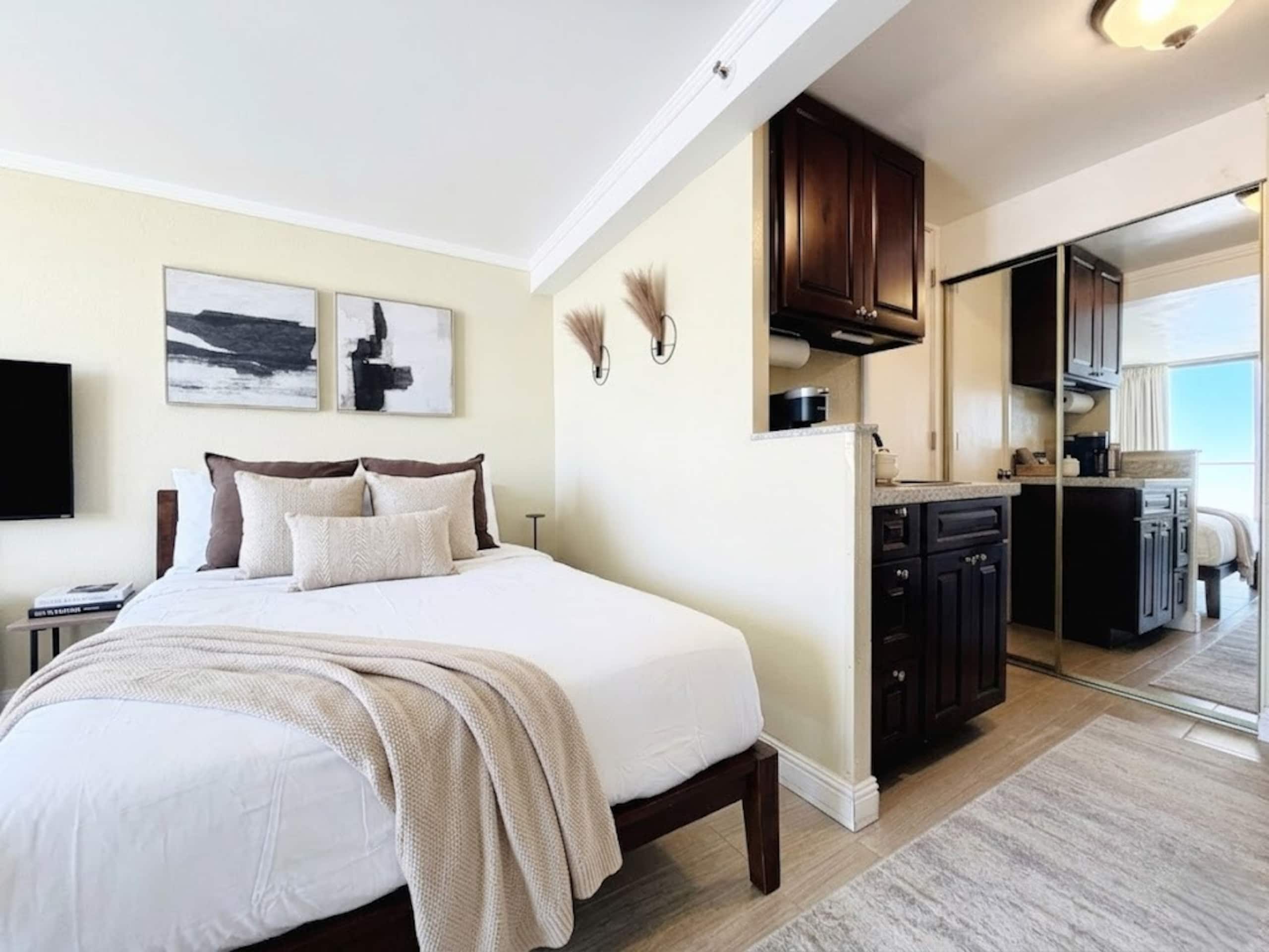 Island Breeze Retreat – Comfort & Charm - Image 30