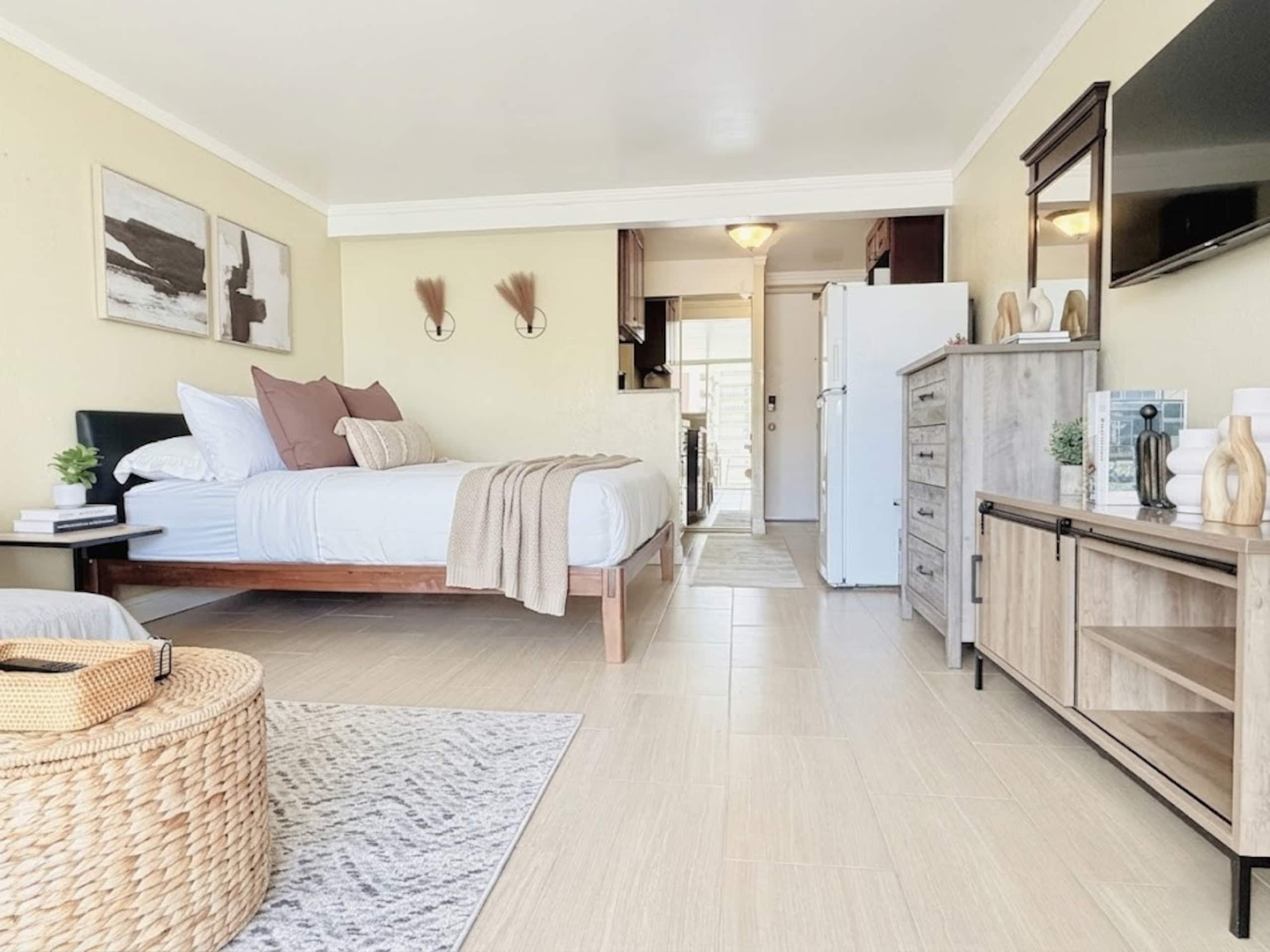 Island Breeze Retreat – Comfort & Charm - Image 28