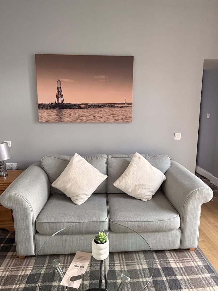Relaxing Room With Outdoor Seating - West End - Nairn