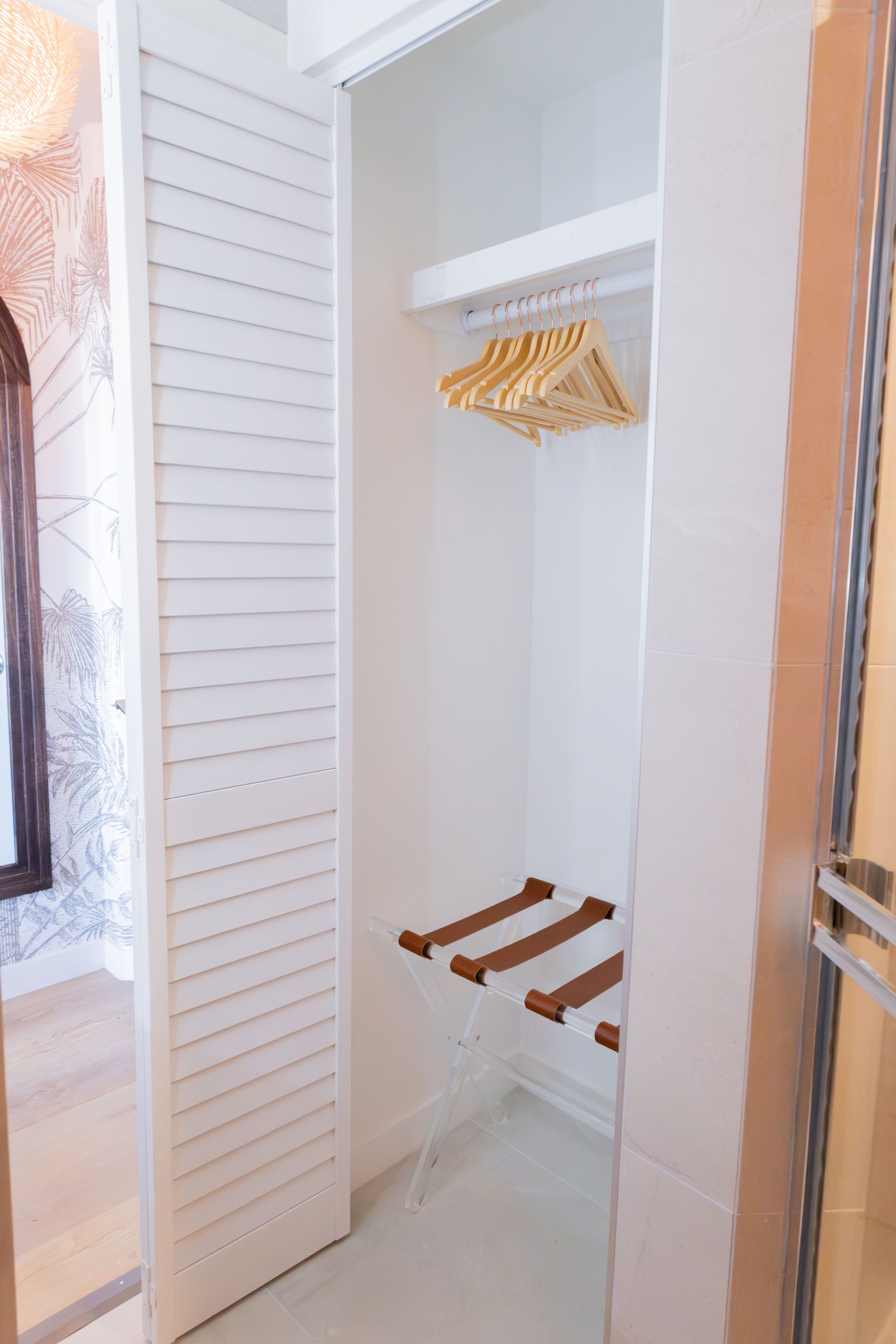 Modern Ocean Bungalow Steps To Waikiki Beach - Image 35