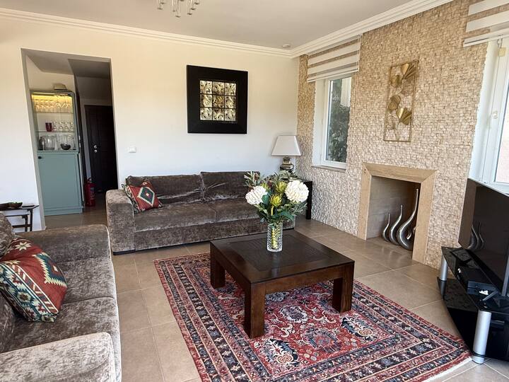 Villa Sinclair, Sarigerme. Own Pool & Valley Views - Sarıgerme