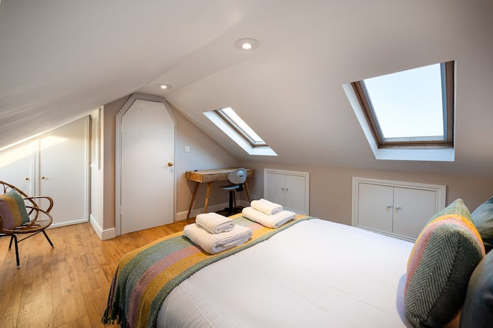 Rectory Grove, Clapham · VESTO | Дуплекс стан со три спални соби во Клафам