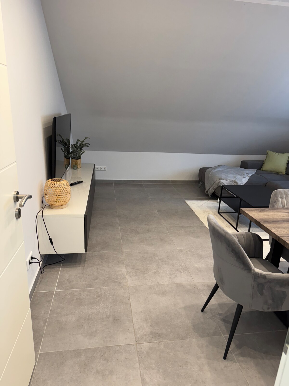 Quiet and central location