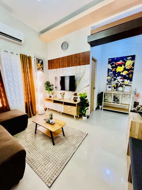Bloomstone | 2BR Family Suite in Gensan