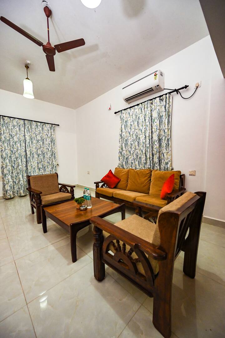Living room image 9