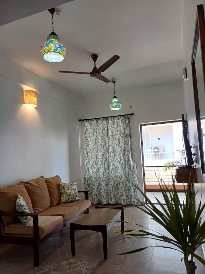 Living room image 3
