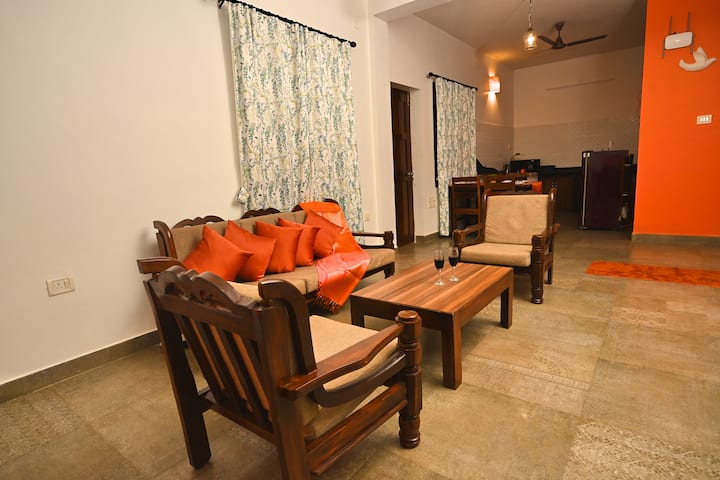 Living room image 4