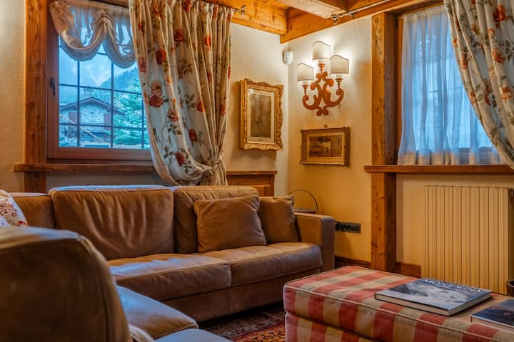 Chalet Lumiere - Luxury In The Center - La Thuile
