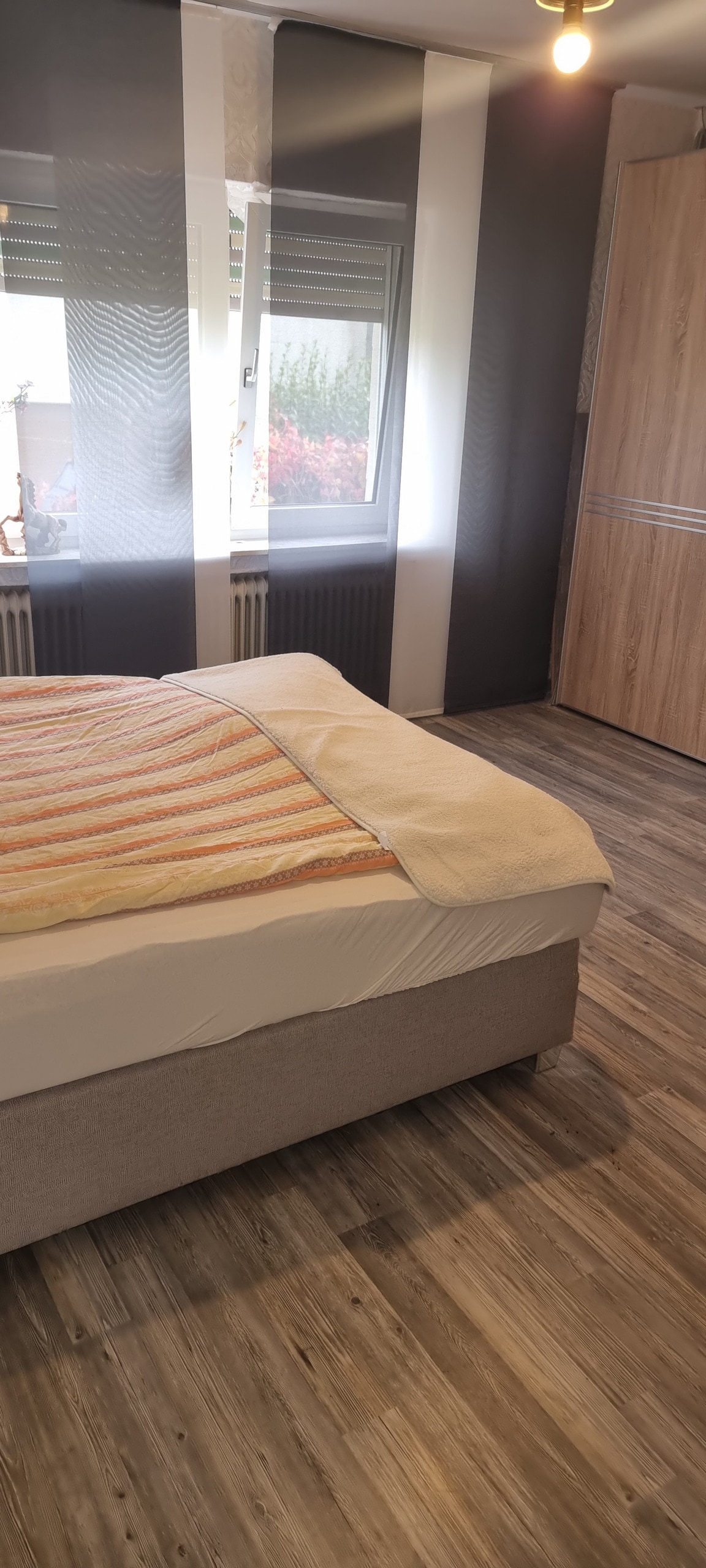 Bado nina vitanda 2 vya kambi vinavyopatikana.