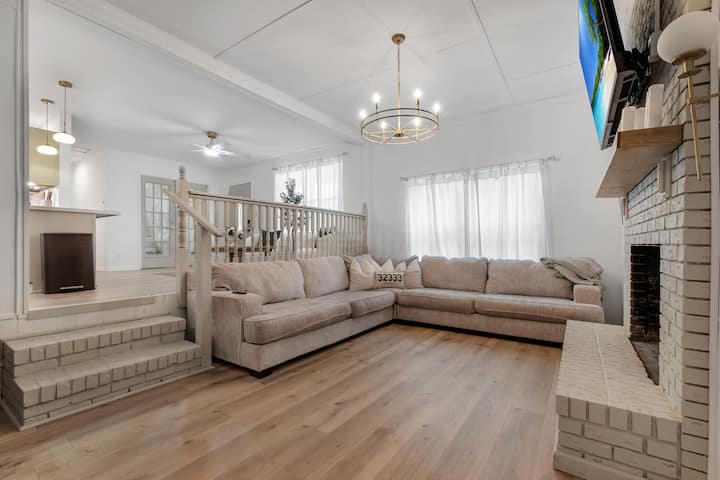 Historic Havana's Horseshoe Bungalow! - Havana, FL