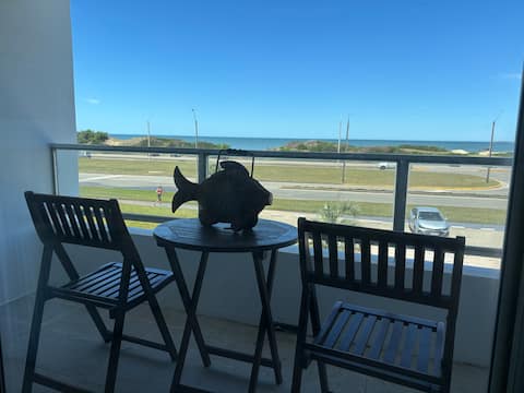 Airbnb con mejor rendimiento: Excellent oceanfront option, stop 10 Brava!!! en Punta Del Este