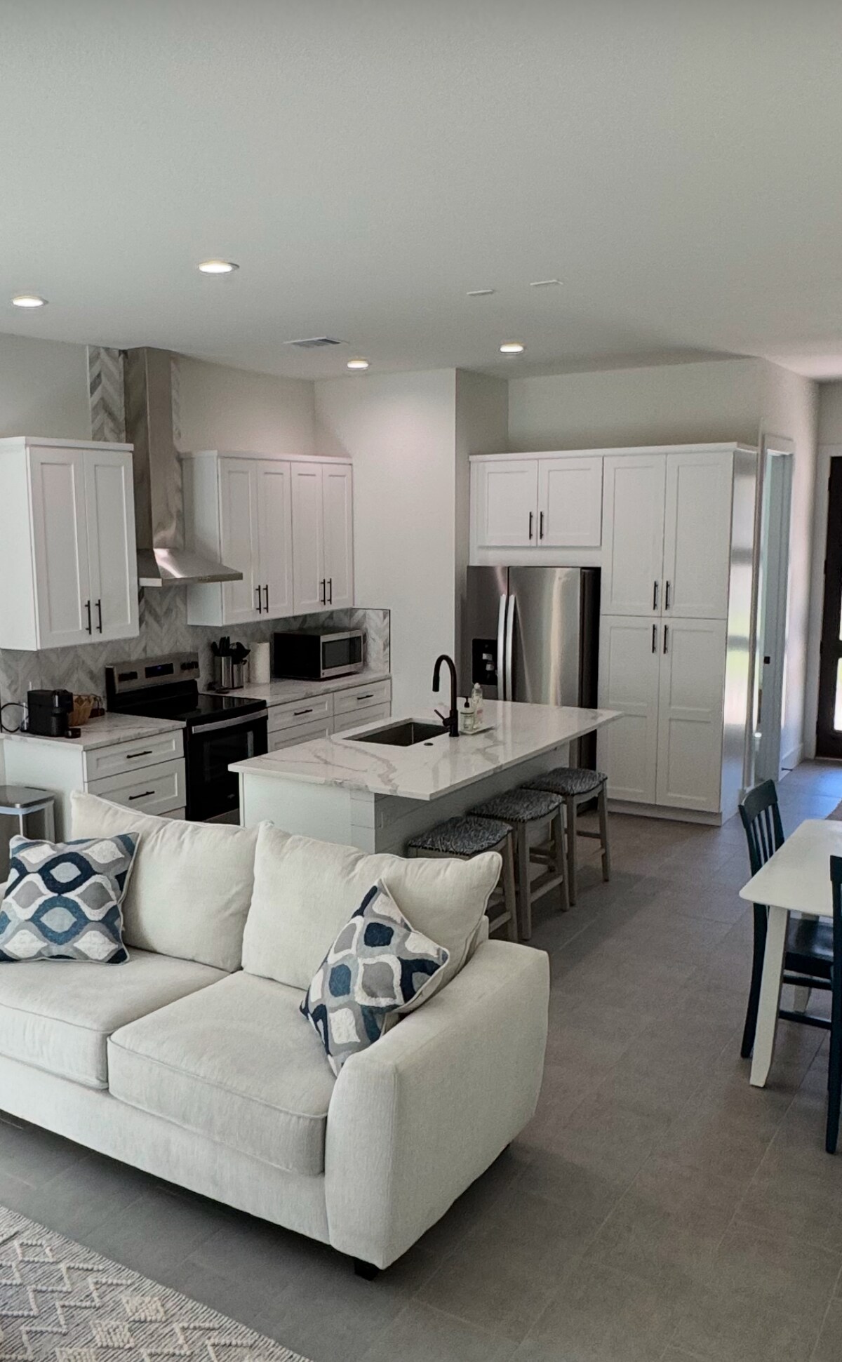 South Austin Rental - 2BR | 15 min to Downtown