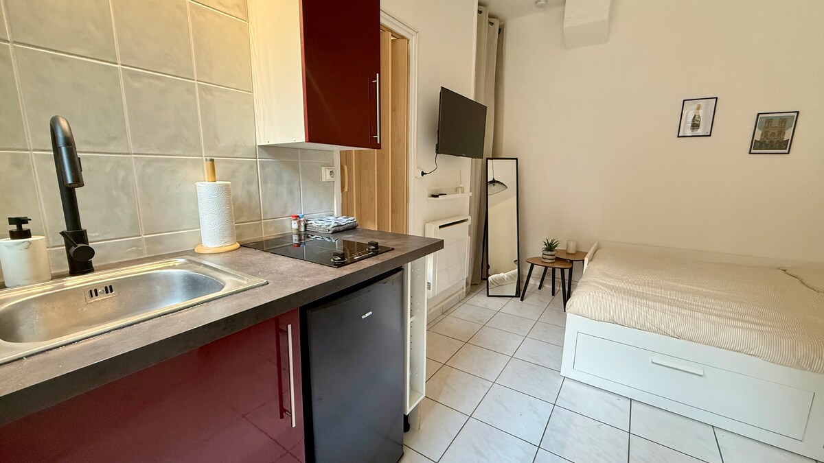 Airbnb performant: La Cuvée Rémoise - Cozy studio near the city center à Reims