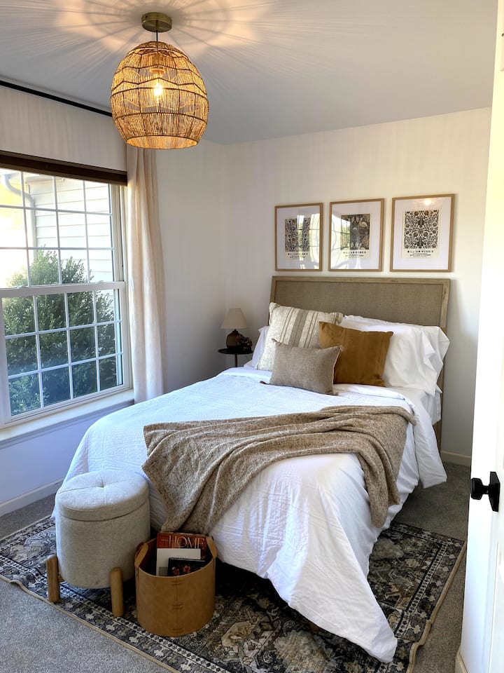 Un espacio acogedor para que los huéspedes o los niños descansen y recarguen energías.