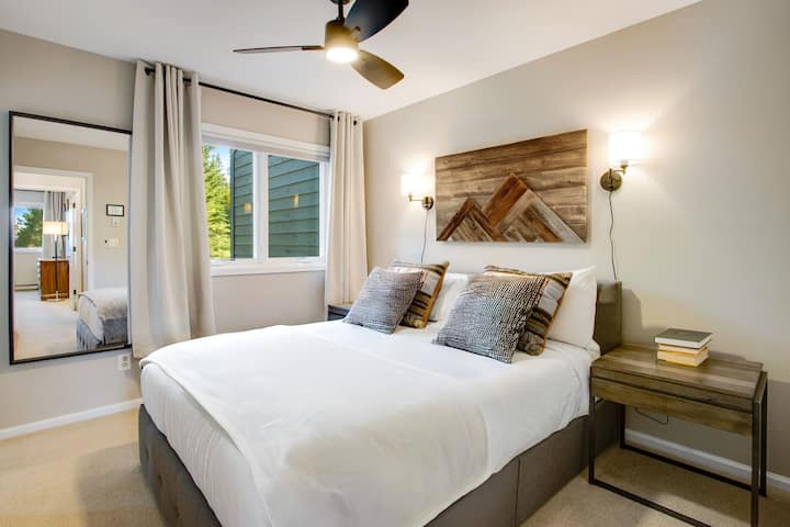 Bedroom #2 has En Suite Bathroom, Queen size Bed, Full Size Mirror, Closet, and Ceiling Fan.