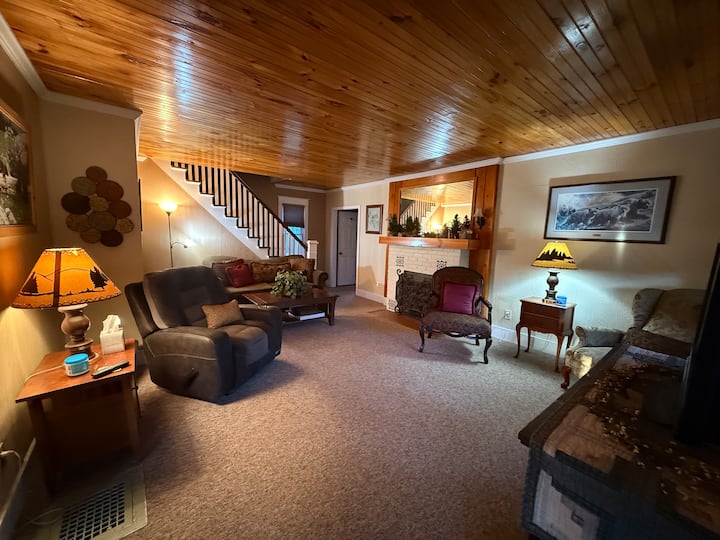 Adirondack 4br Retreat Near Thendara Golf Club! - Old Forge, NY