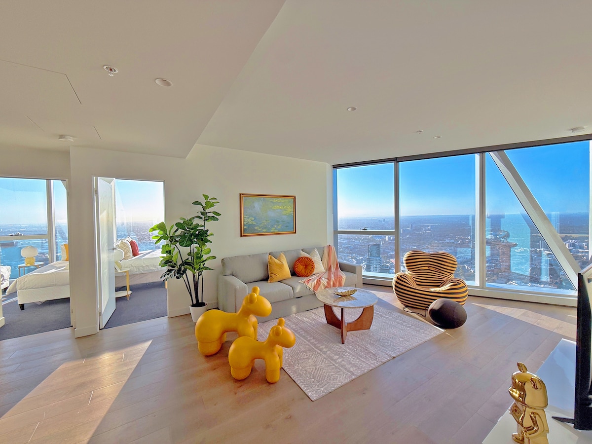 Potpuno novi luksuzni stan s 3 spavaće sobe i 2 kupaonice, na visokom katu, s potpuno novim namještajem i uređajima. 

Uživajte u pogledu od 270° iz dnevnog boravka i svih spavaćih soba s pogledom na Melbourne, Docklands i prekrasan pogled na ocean