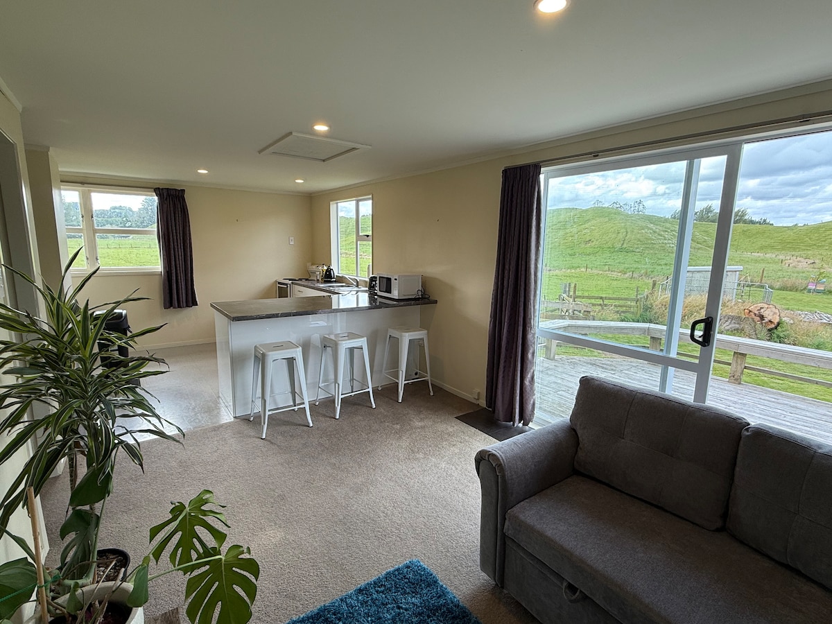 Successful Airbnb property: Ngakuru Sanctuary in Rotorua District South