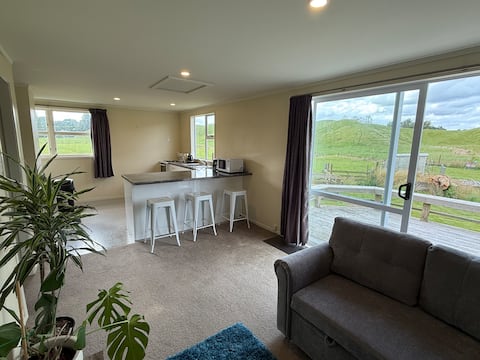 Successful Airbnb property: Ngakuru Sanctuary in Rotorua District South