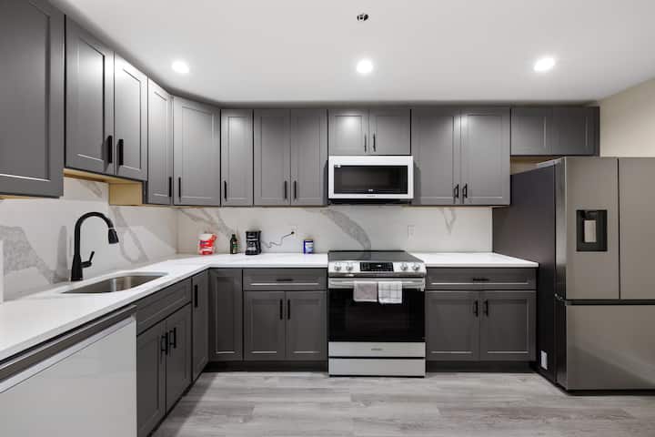 Modern Oasis 1br + Extra Room In The Heart Of Dc - Bethesda, MD
