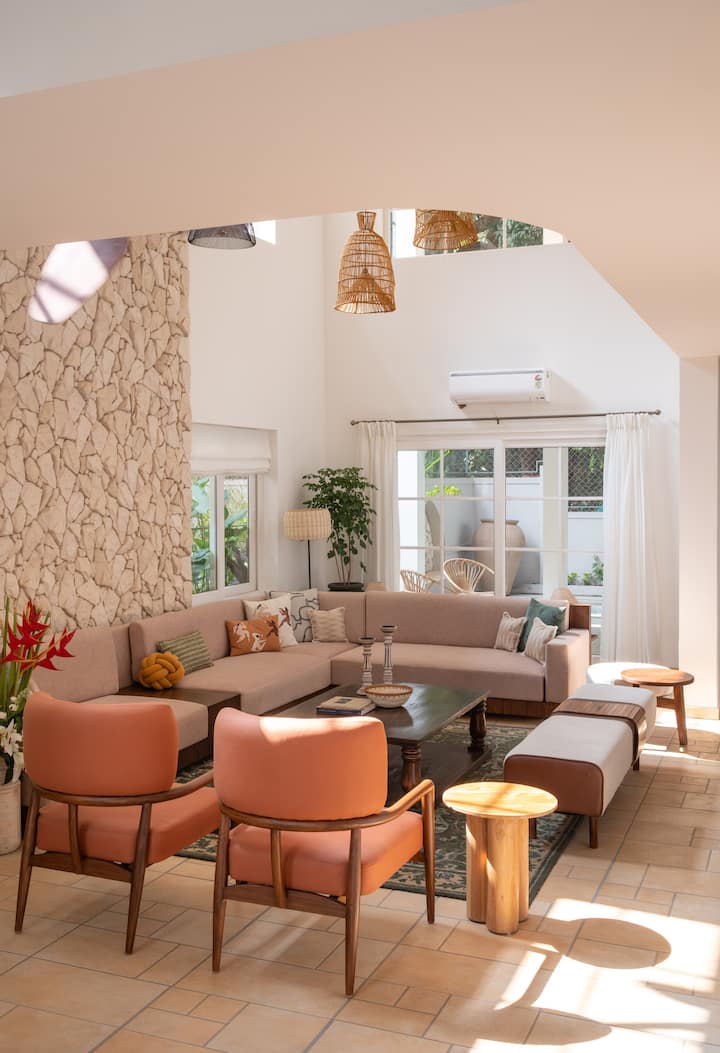 Living room image 2