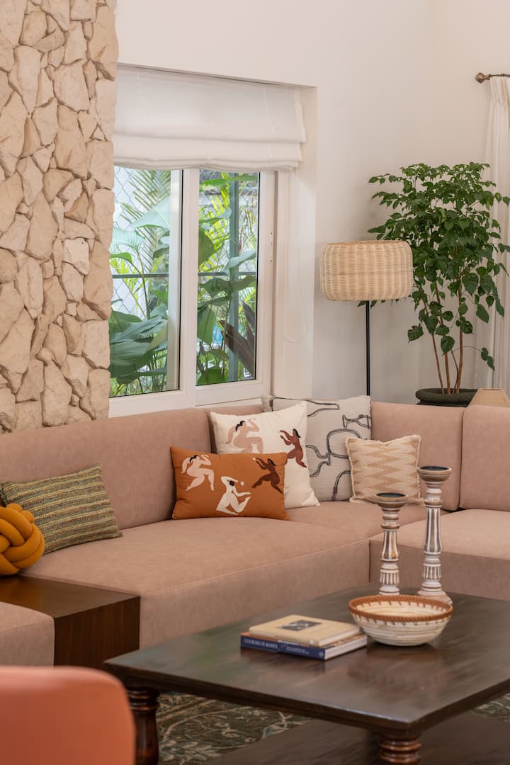 Living room image 12