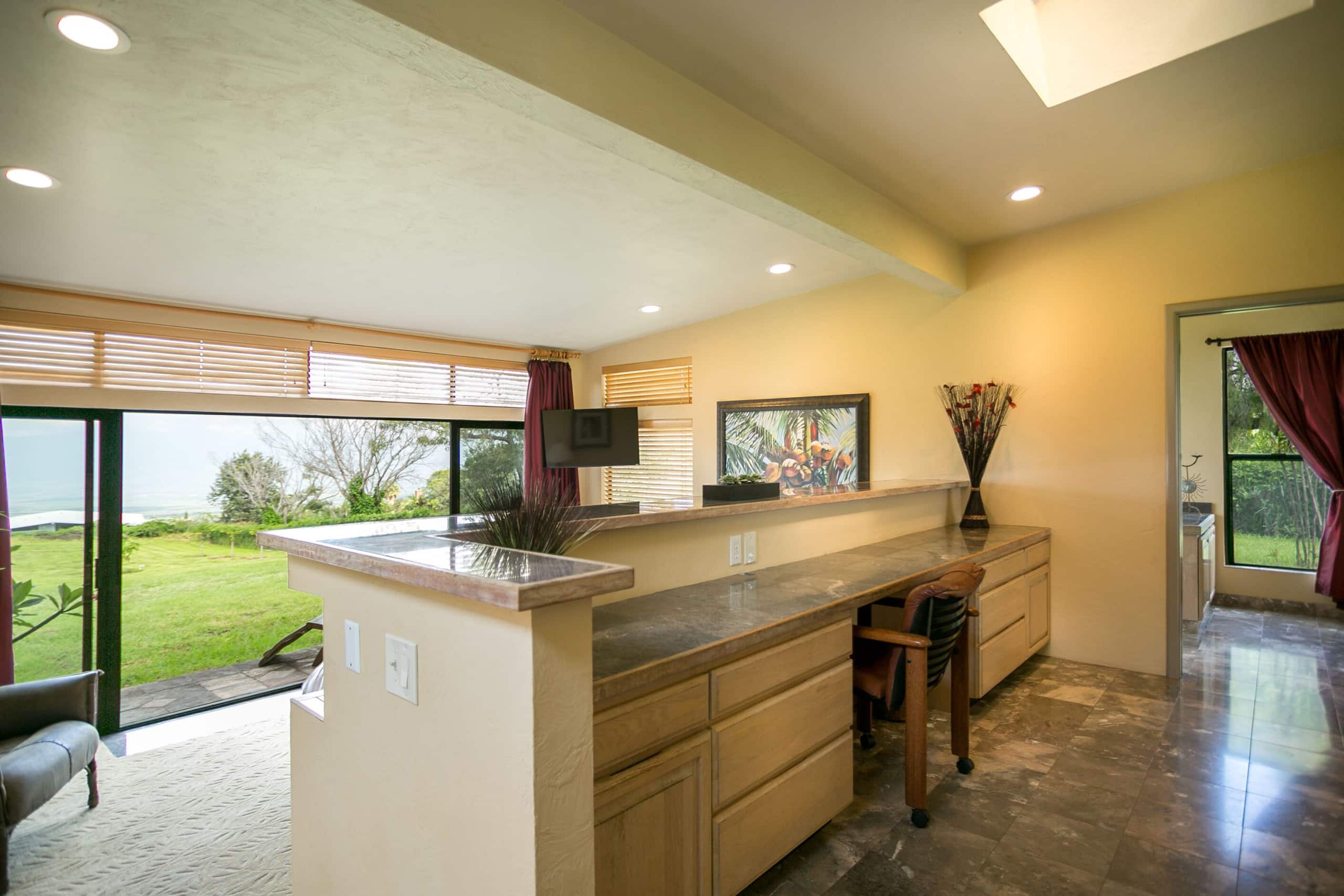 Home in Kula · ★5.0 · 3 bedrooms · 4 beds · 2 baths - Photo 9