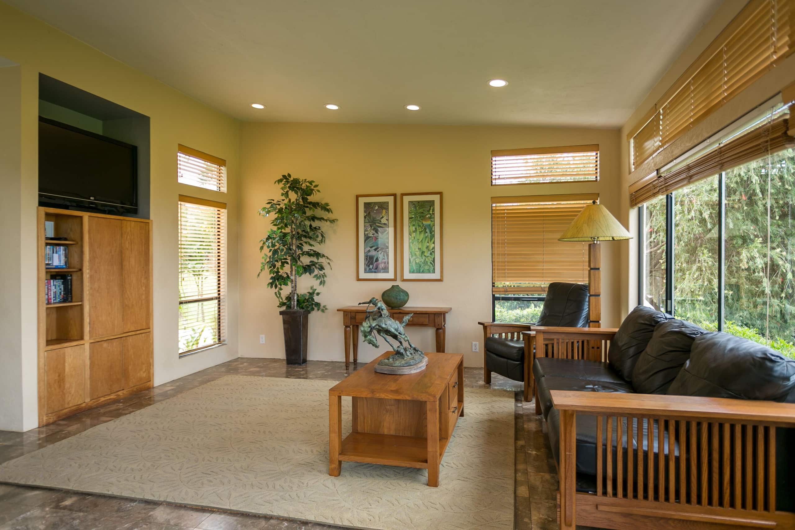 Home in Kula · ★5.0 · 3 bedrooms · 4 beds · 2 baths - Photo 2