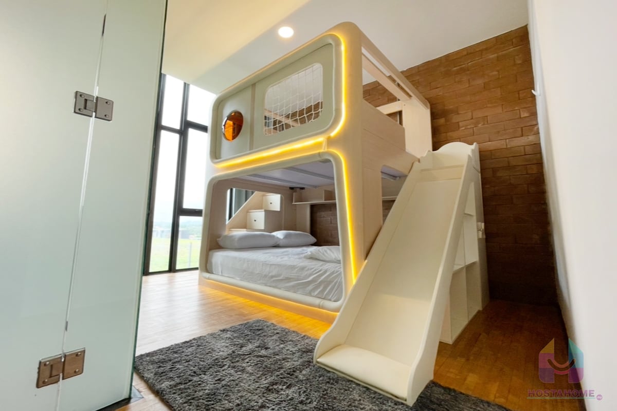 Rrëshqitësja është dëmtuar dhe është hequr