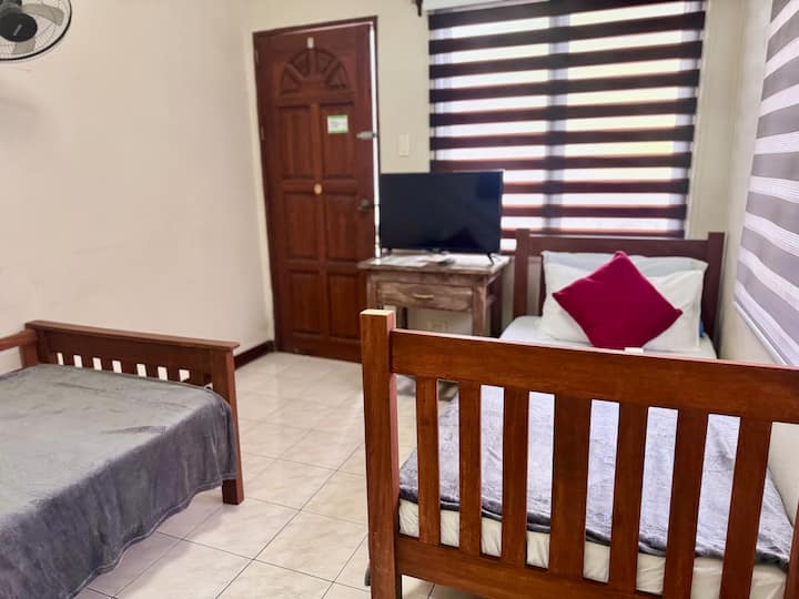 Placido's Vacation Home - Puerto Galera