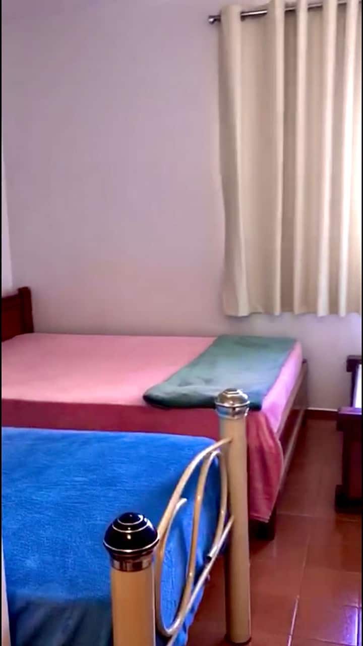 Dhomë gjumi 2