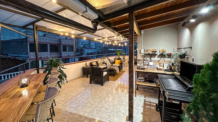 Exclusive Apartment/Terrace-BBQ/2 min from Parque Ppal. Beautiful