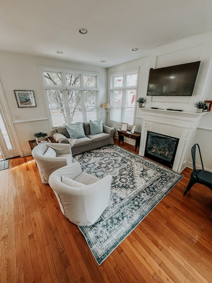 Sweet Inn Guest House At Beach Walk Resort - New Buffalo, MI