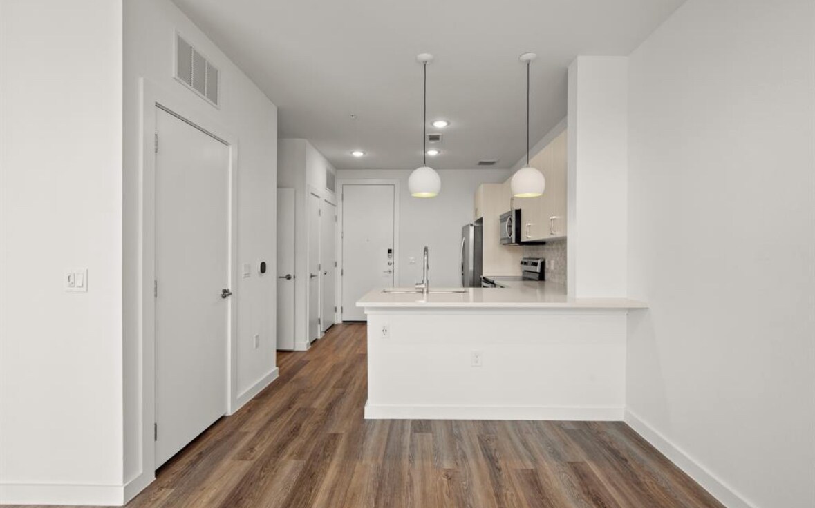 Crestview Apt