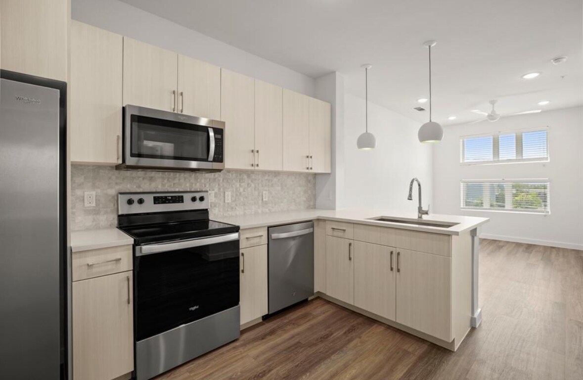 Crestview Apt