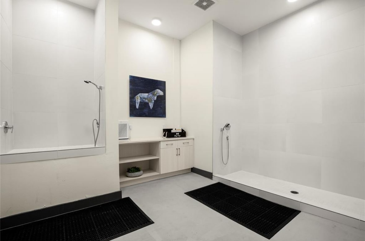 Crestview Apt