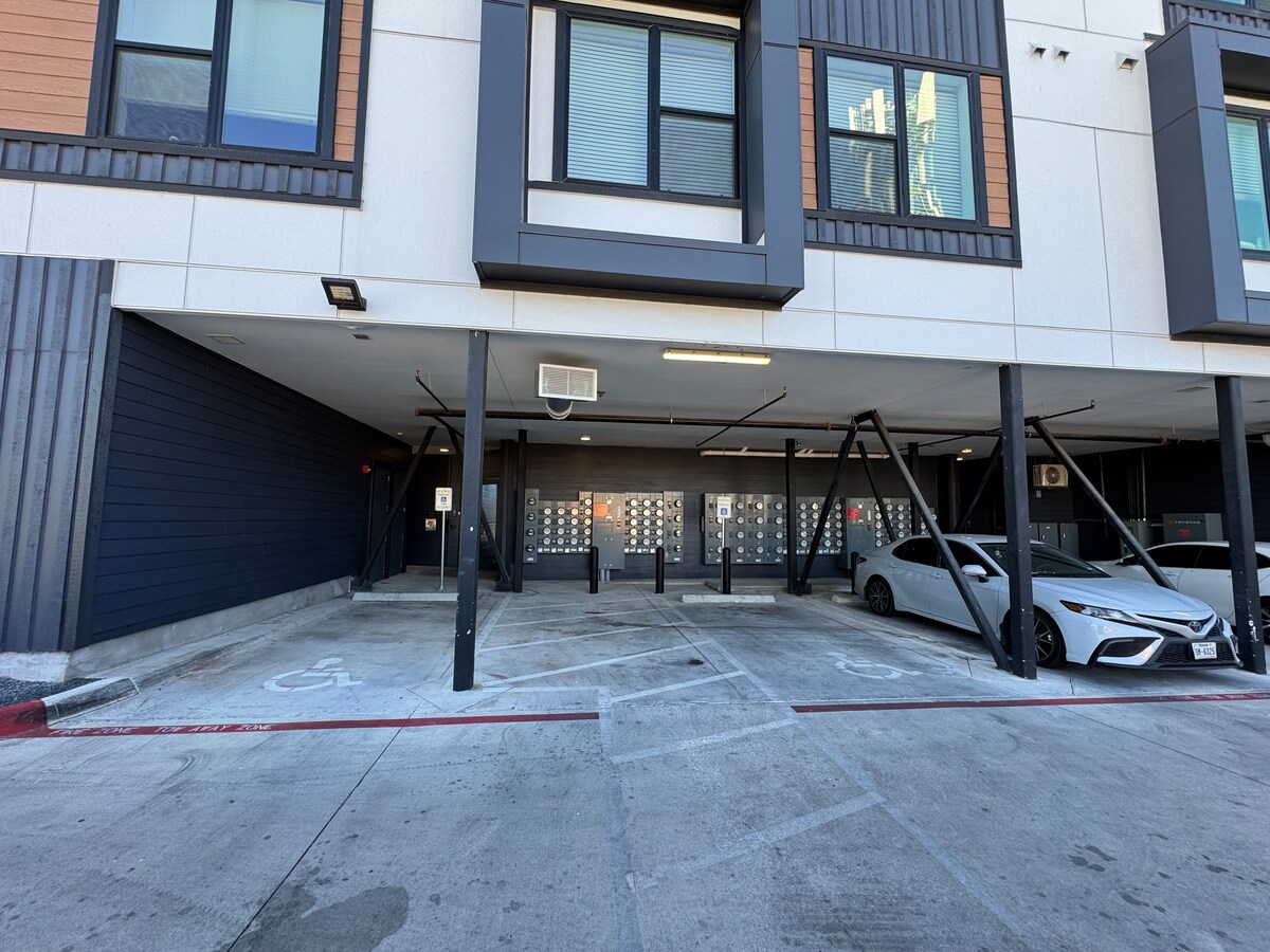 Crestview Apt