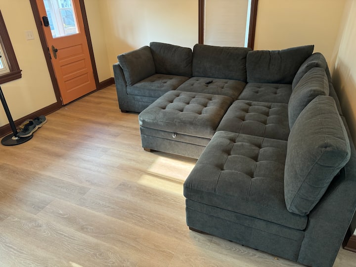 Cozy 2 Bed 1 Bath Home, Willy St Neighborhood - Madison